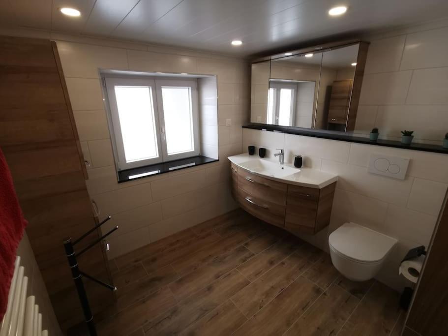 Apartment Chalet Im Sunnigen Usblick ون قن المظهر الخارجي الصورة